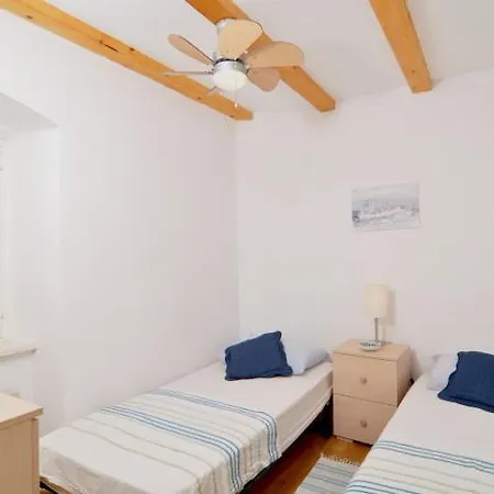 Ferienhaus Hogan Sutivan